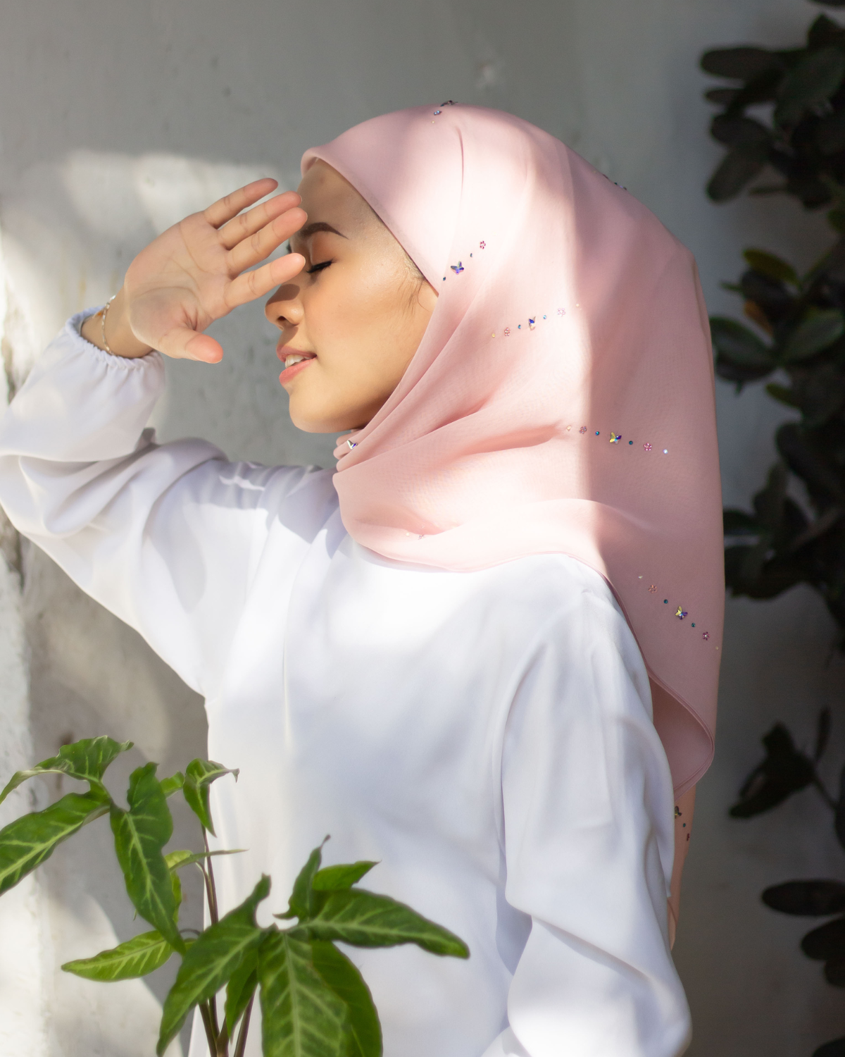 Botani 02 Square Scarf in Light Flamingo