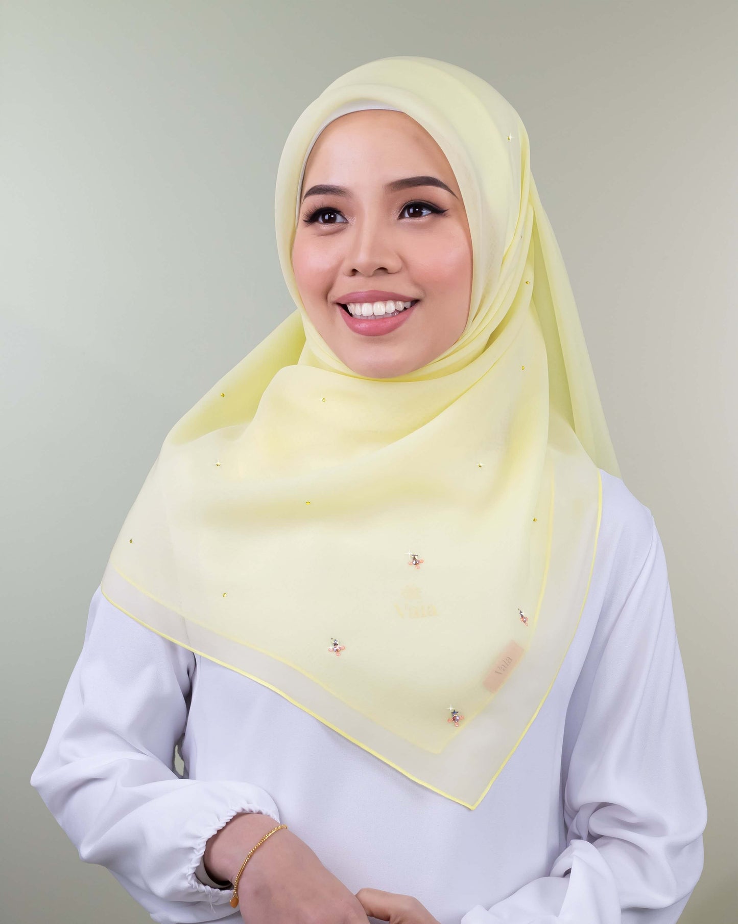 Bawal Enchantober 1 V°5 in Pastel Yellow