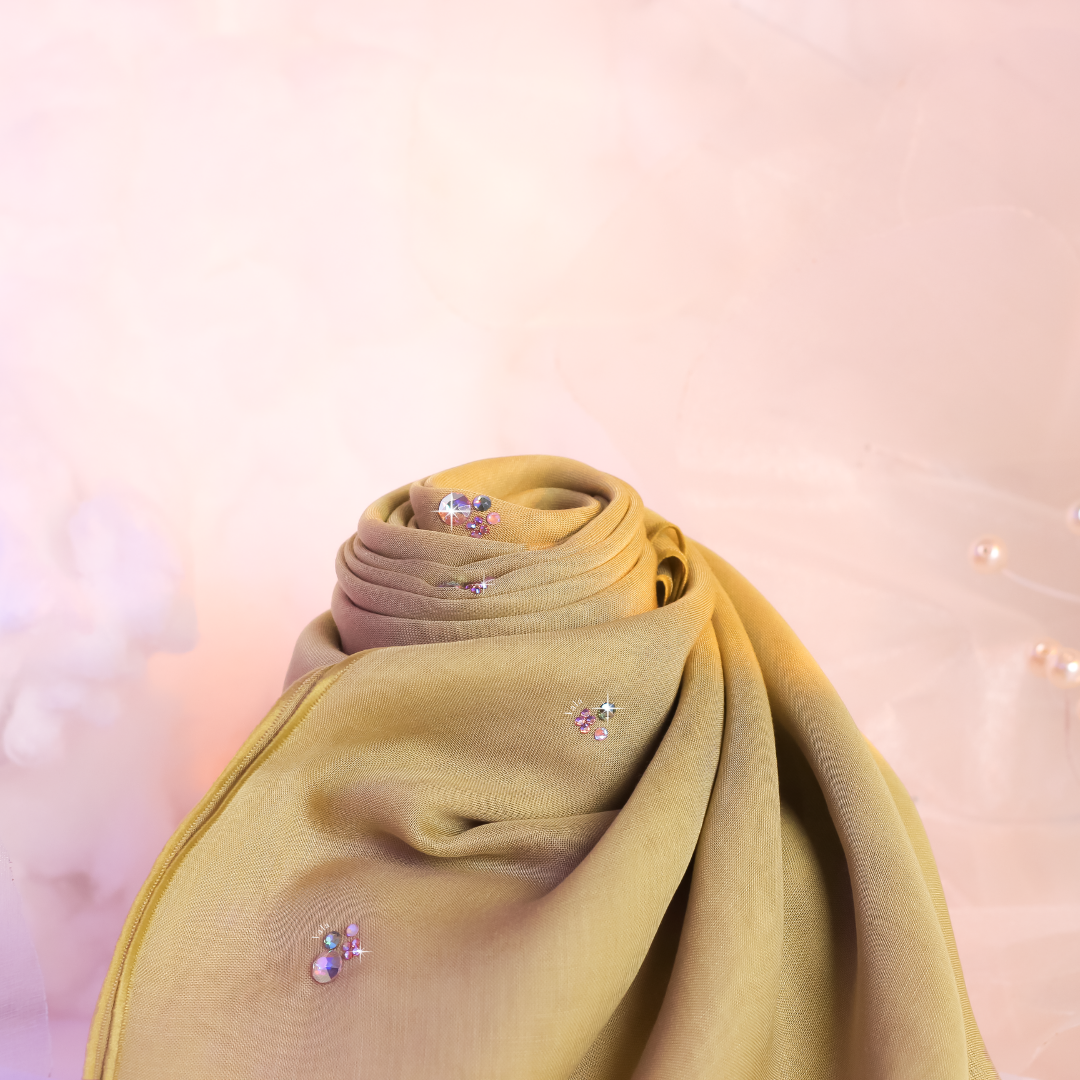 Serene Glow V°55 Square Scarf in Candied Ginger