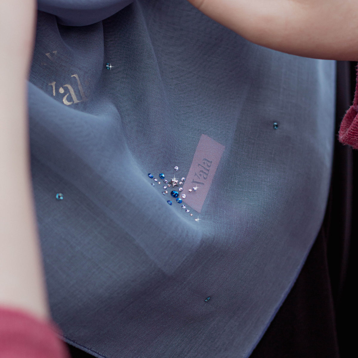 Jalsa V°10 Square Scarf in Stone Blue
