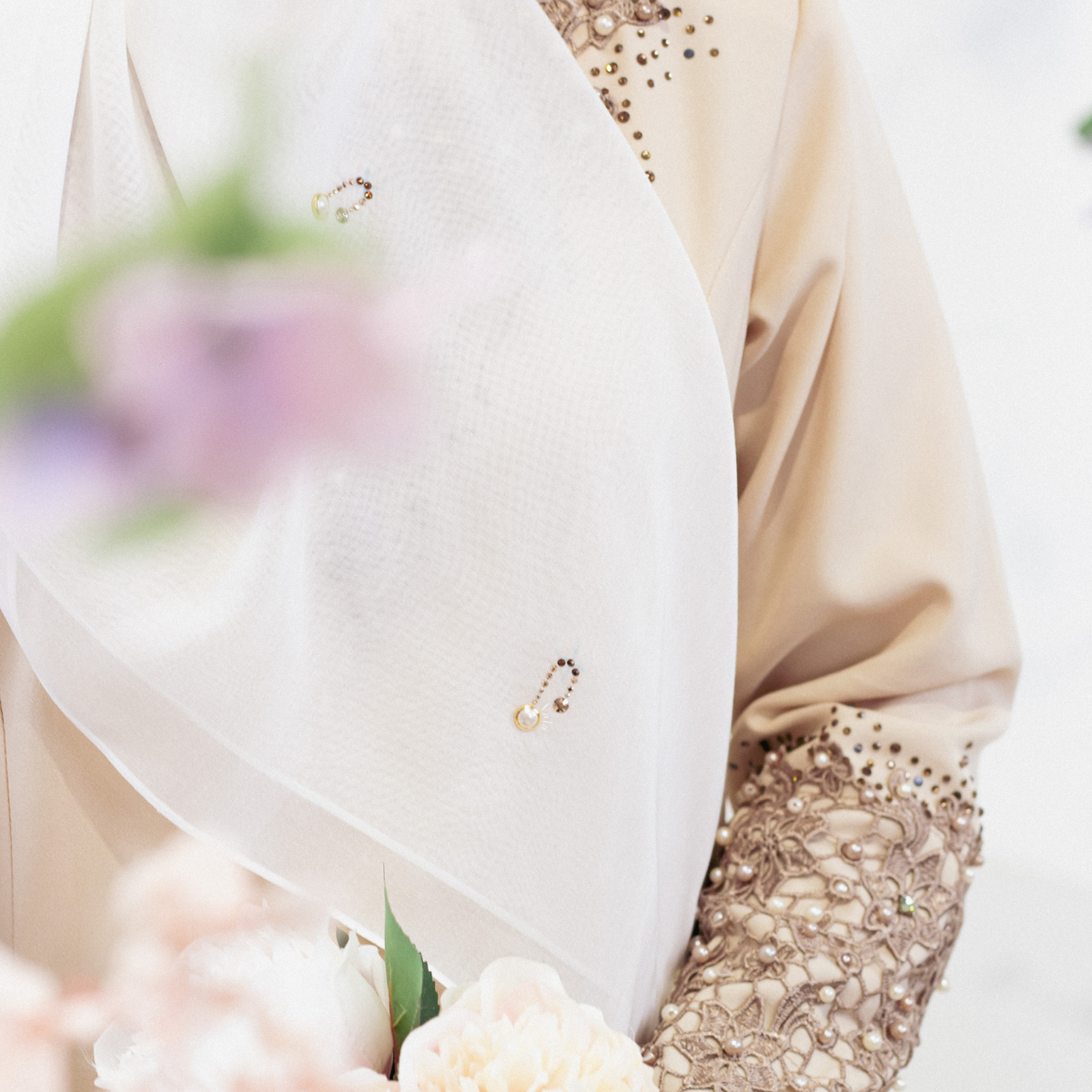 Hayal V°3 Square Scarf in White Pearl