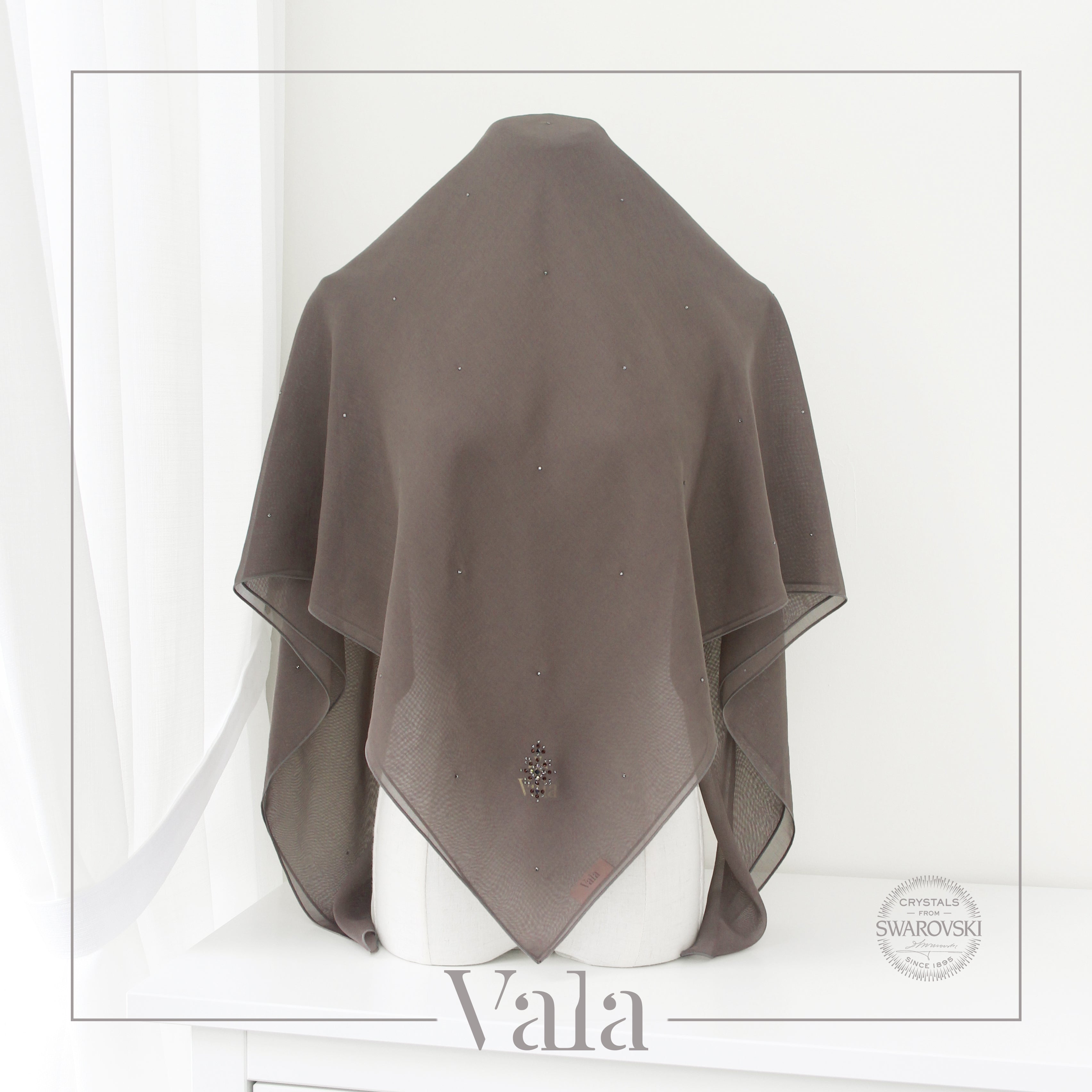 Bawal Anya Bucu (Autumn Dust)